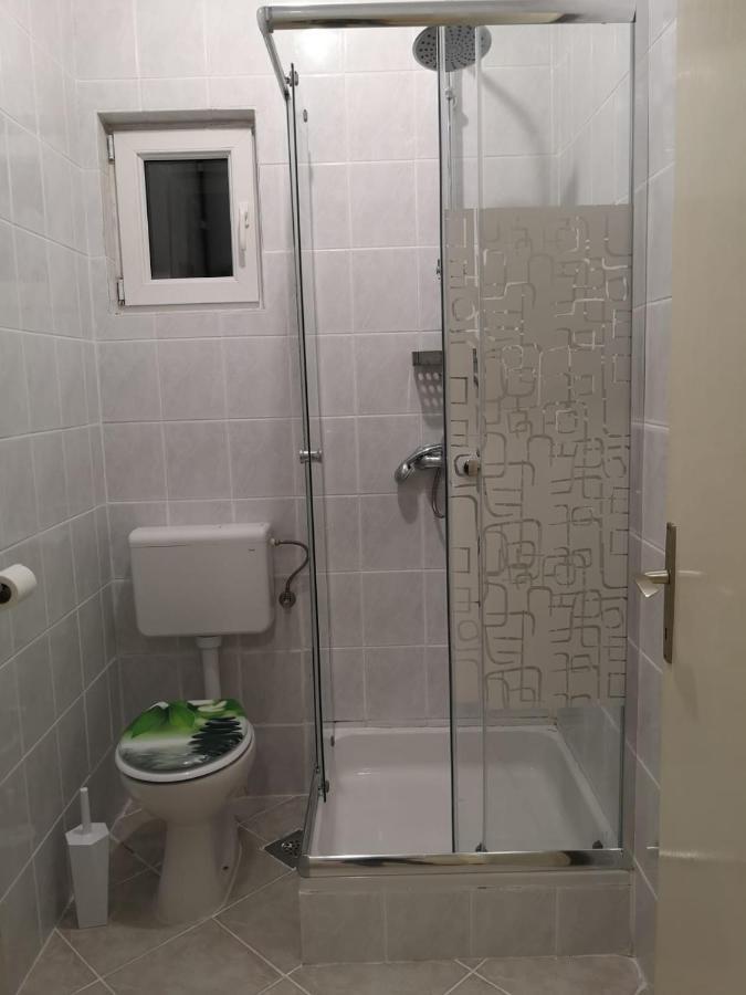 Apartmani Ljuba Rogoznica  Ngoại thất bức ảnh
